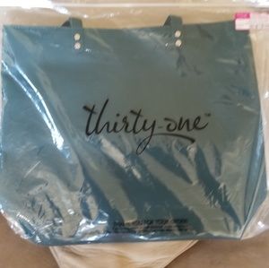 New thirty one faux leather tote